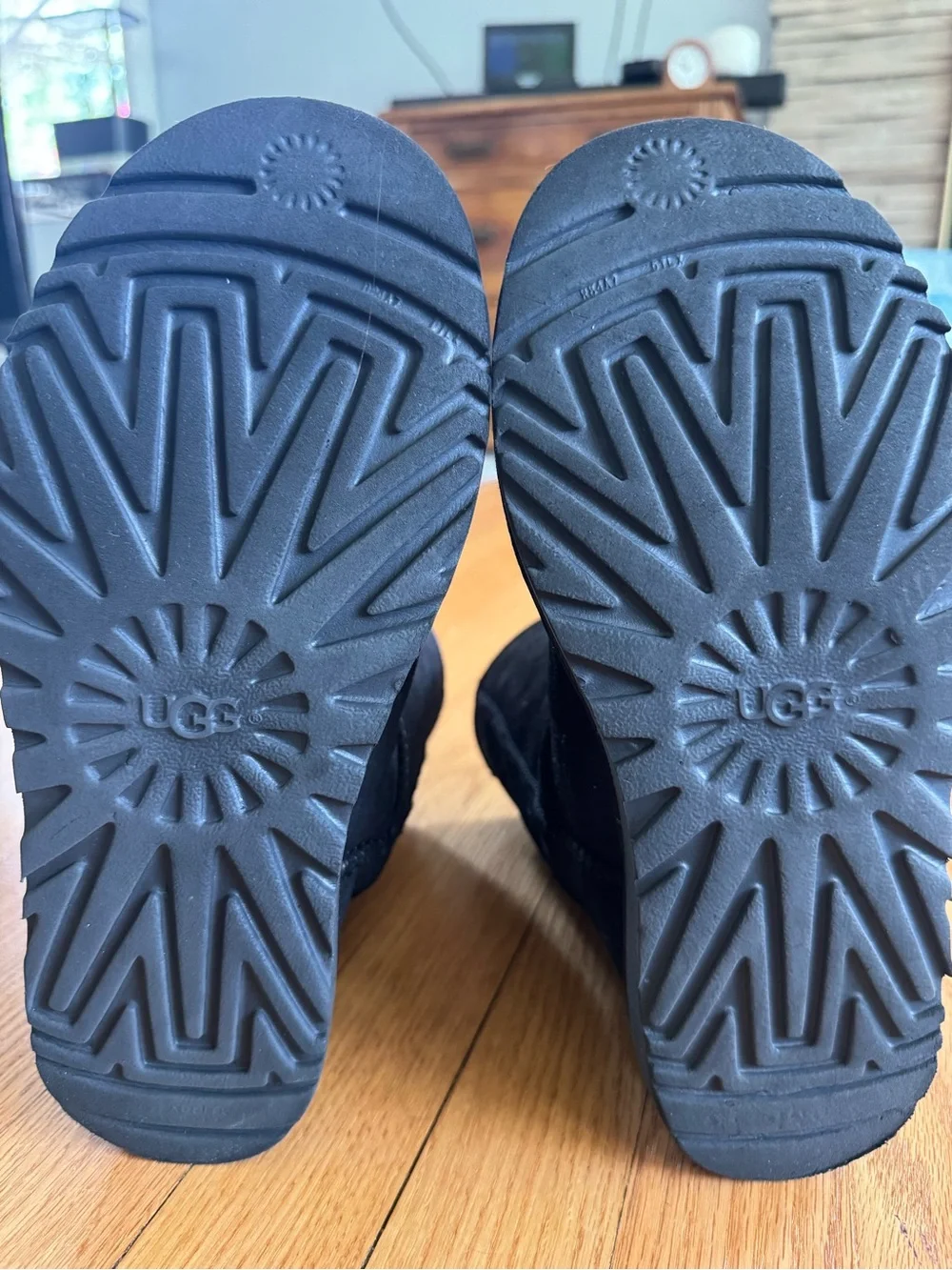 UGG short boots